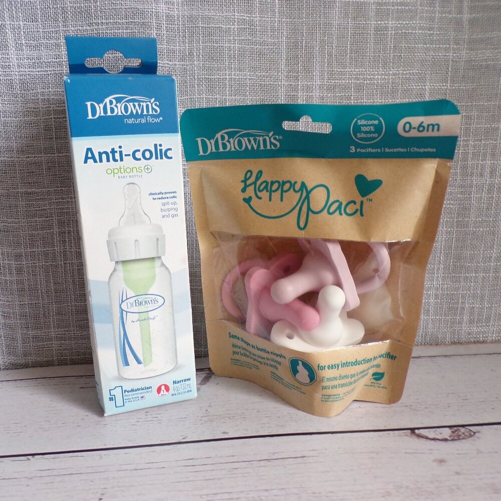Baby Shower Gift Bundle, Carter's and Dr Brown's 0-3 Months Girl's Gift Box - Picture 10 of 10